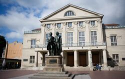 Goethe-Schiller-Denkmal Foto weimar GmbH, Guido Werner